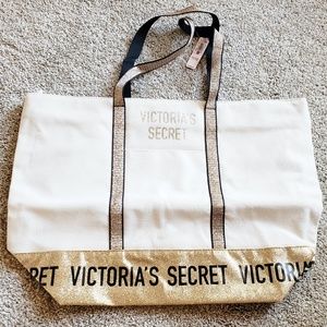 2/$25 New In Bag Victoria's Secret Zippered Tote